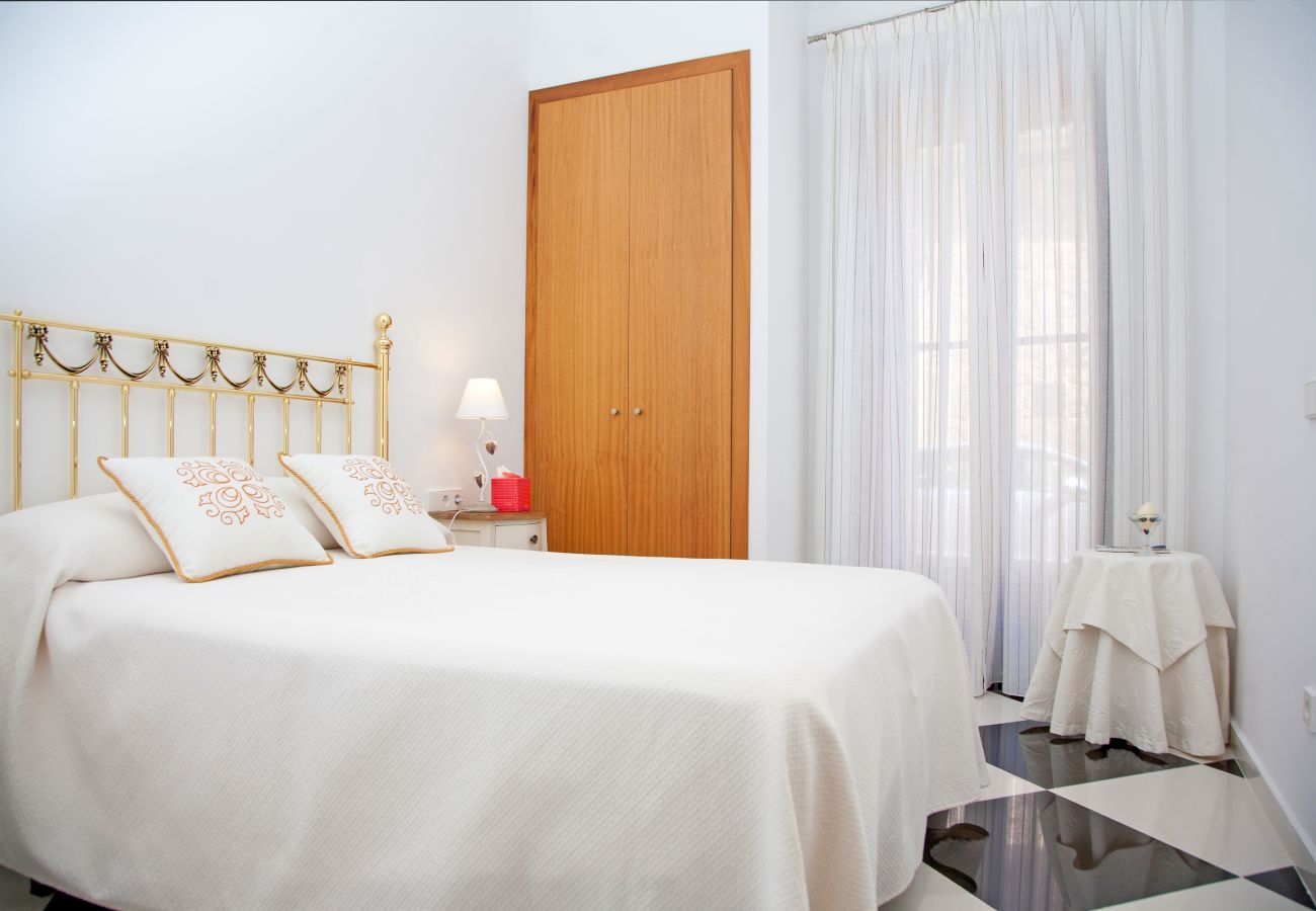 Villa in Sa Pobla - YourHouse Can Peret, stylish holiday house with pool for 8 guests