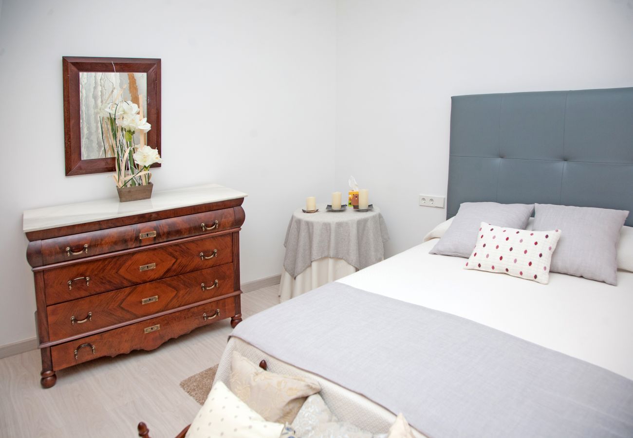 Villa in Sa Pobla - YourHouse Can Peret, stylish holiday house with pool for 8 guests