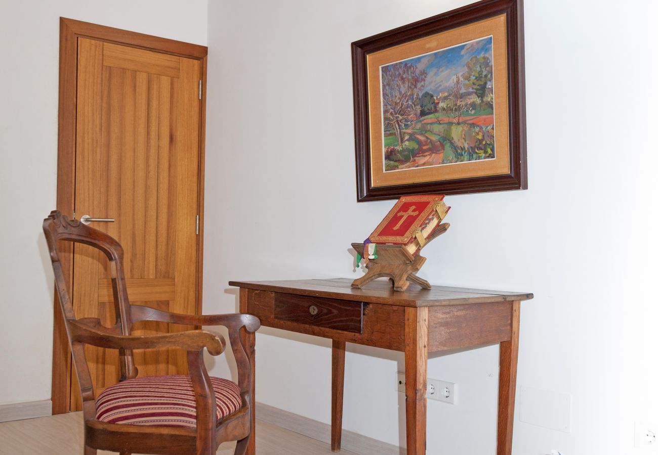Villa in Sa Pobla - YourHouse Can Peret, stylish holiday house with pool for 8 guests