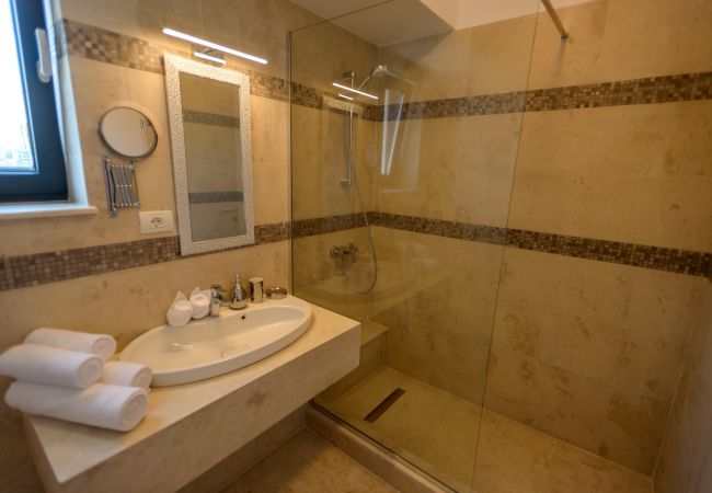 Apartment in Mamaia Nord - Gioia Denim with Panoramic Sea View - Gioia Sea View  Apartment in Mamaia Nord - Gioia Denim with Panoramic Sea View - Gioia Sea View