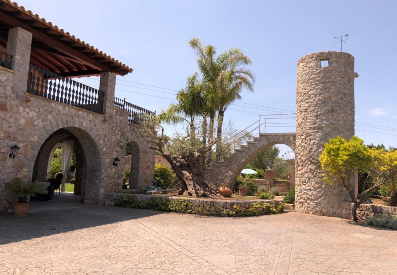 Villa in Arta - YourHouse Voltor Negre, family friendly holiday house with private pool and garden near Artà