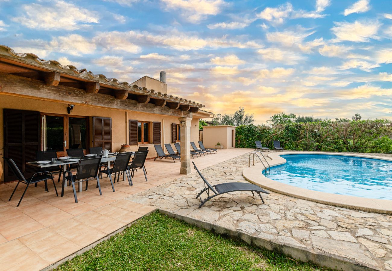 Villa in Pollensa - Quiet villa with private pool and barbecue in Pollensa, YourHouse Can Escandeu