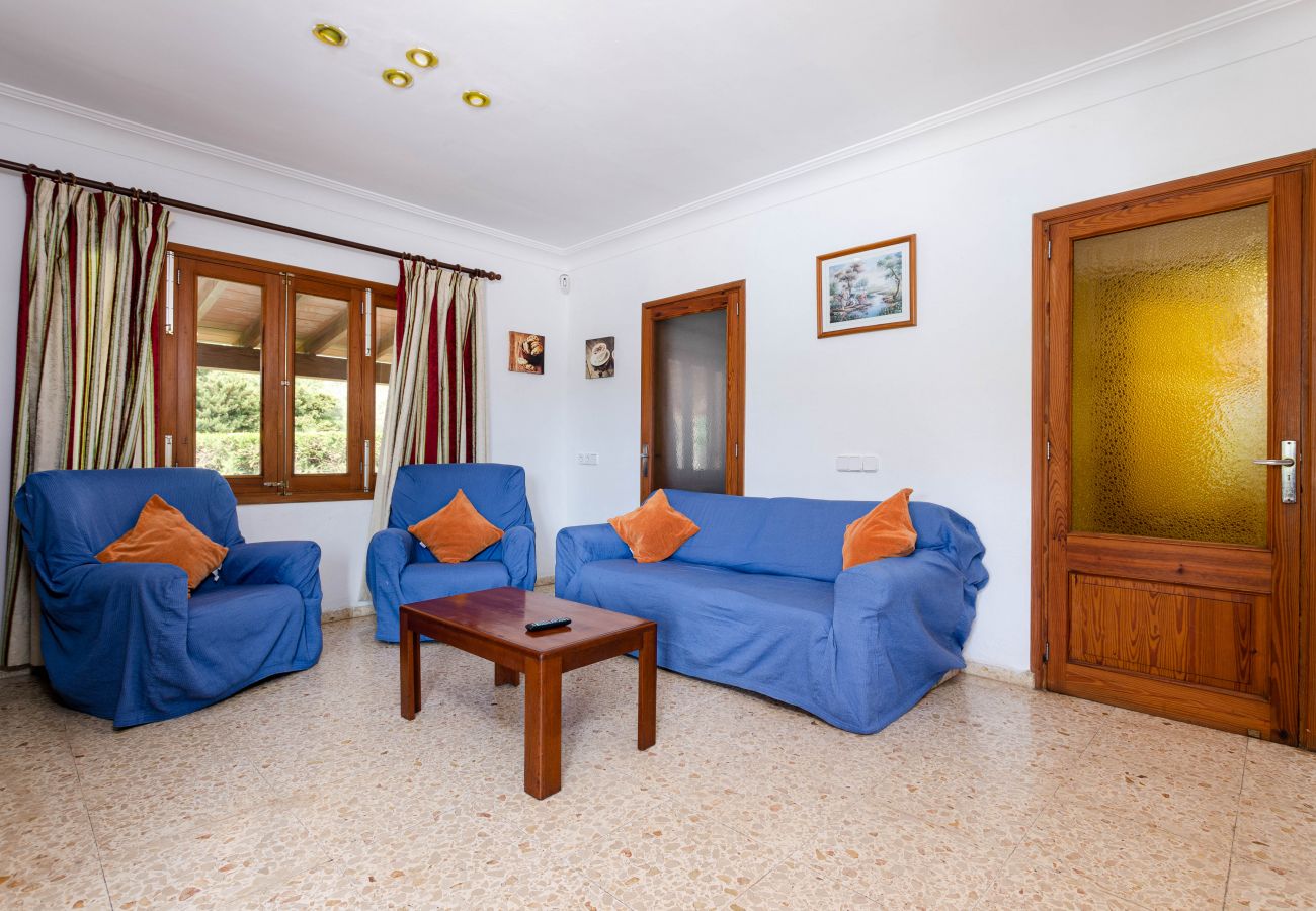 Villa in Pollensa - Quiet villa with private pool and barbecue in Pollensa, YourHouse Can Escandeu