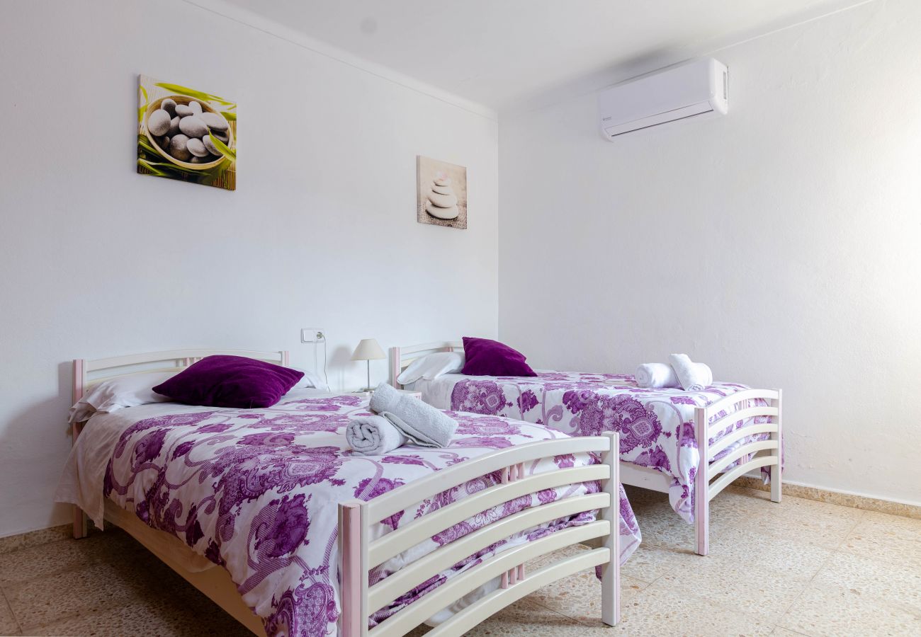Villa in Pollensa - Quiet villa with private pool and barbecue in Pollensa, YourHouse Can Escandeu