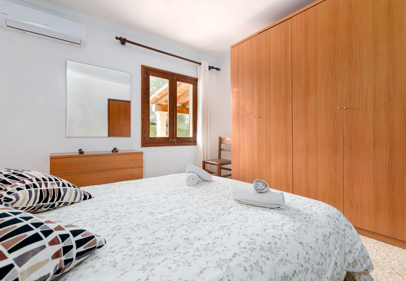 Villa in Pollensa - Quiet villa with private pool and barbecue in Pollensa, YourHouse Can Escandeu