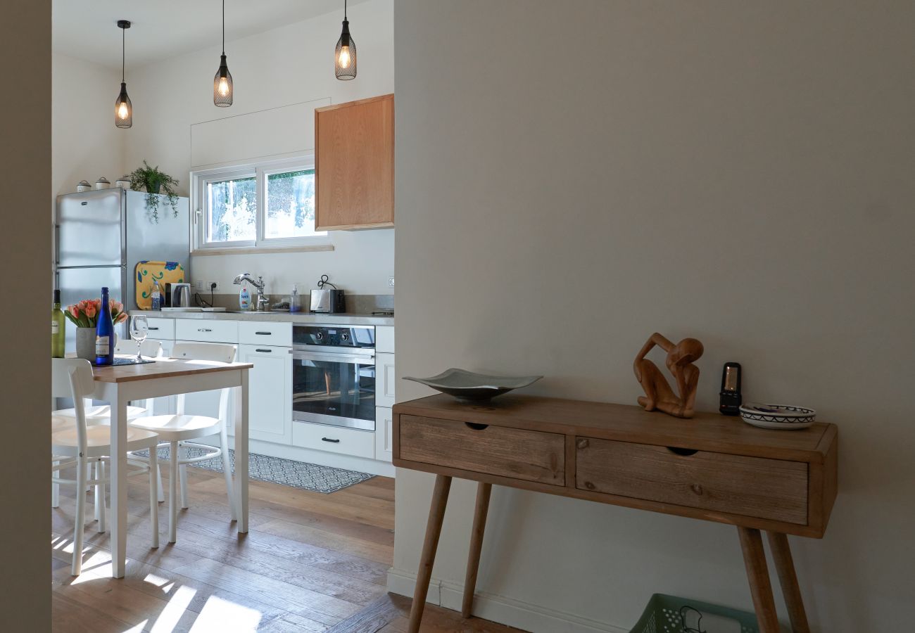 Apartment in Tel Aviv - Jaffa - Refined Gordon Apartment with balcony by FeelHome