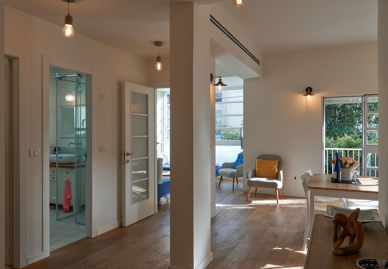 Apartment in Tel Aviv - Jaffa - Refined Gordon Apartment with balcony by FeelHome