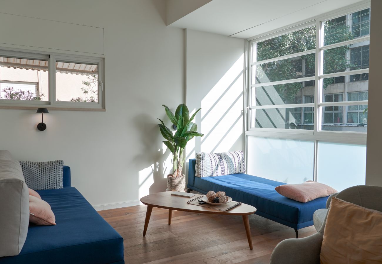 Apartment in Tel Aviv - Jaffa - Refined Gordon Apartment with balcony by FeelHome