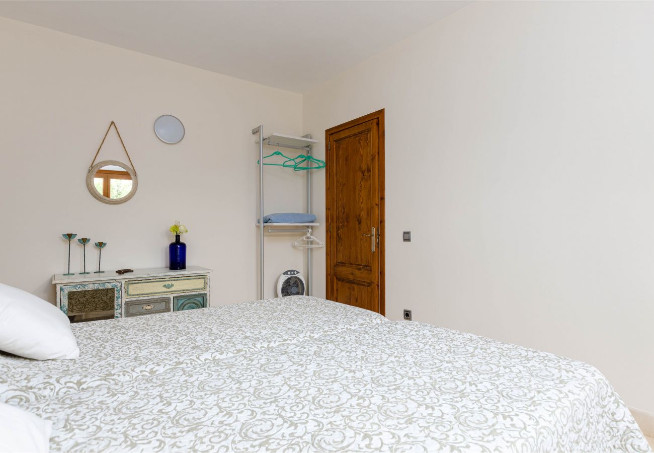 Villa in Santanyi - YourHouse Na Clavet, finca with natural pool near Cala D'Or