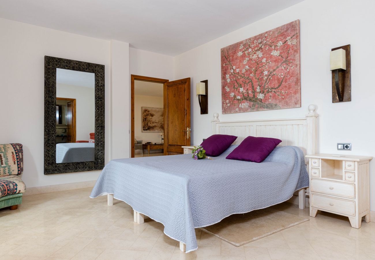 Villa in Santanyi - YourHouse Na Clavet, finca with natural pool near Cala D'Or
