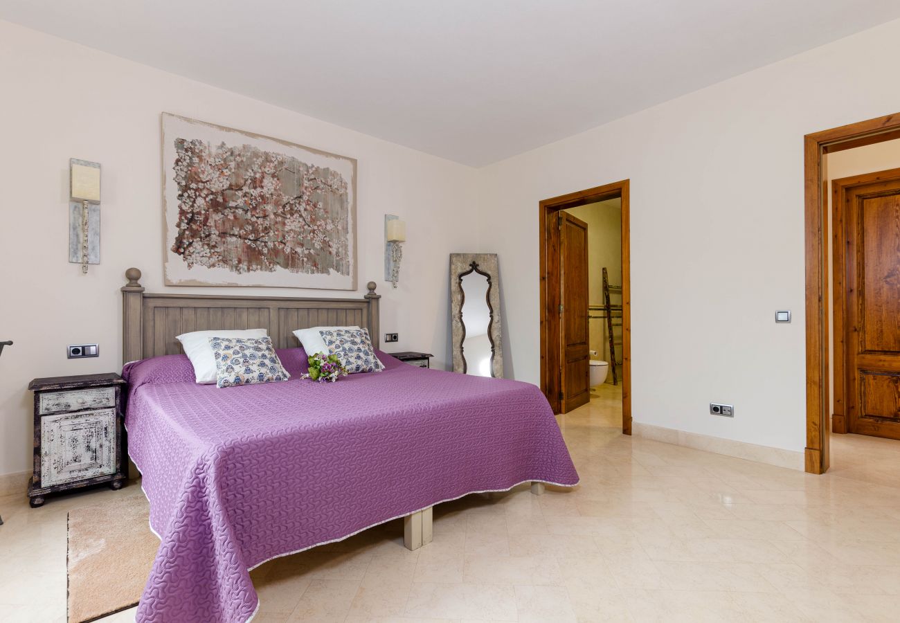 Villa in Santanyi - YourHouse Na Clavet, finca with natural pool near Cala D'Or