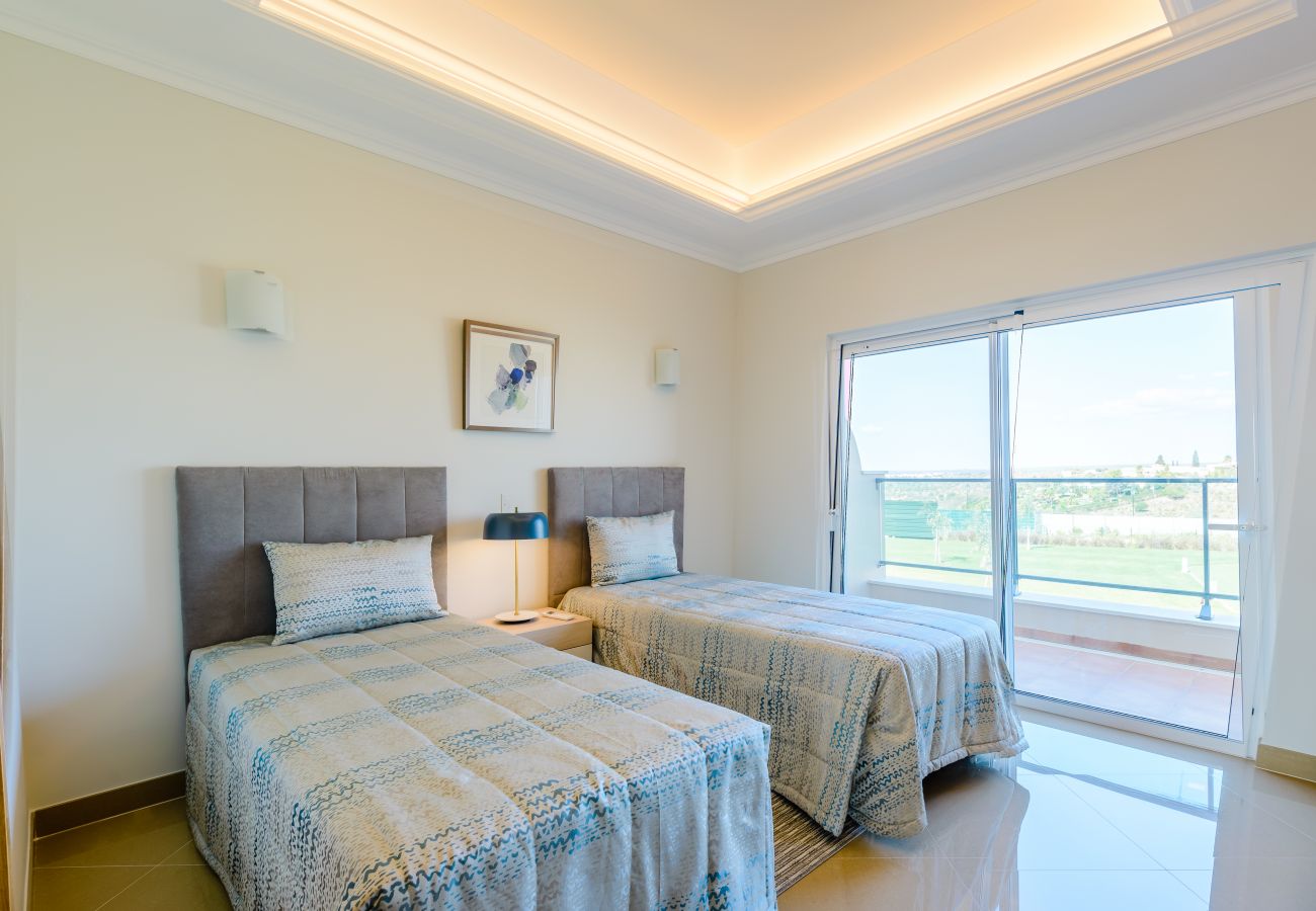 Villa in Lagos - Boavista Resort - Bayview