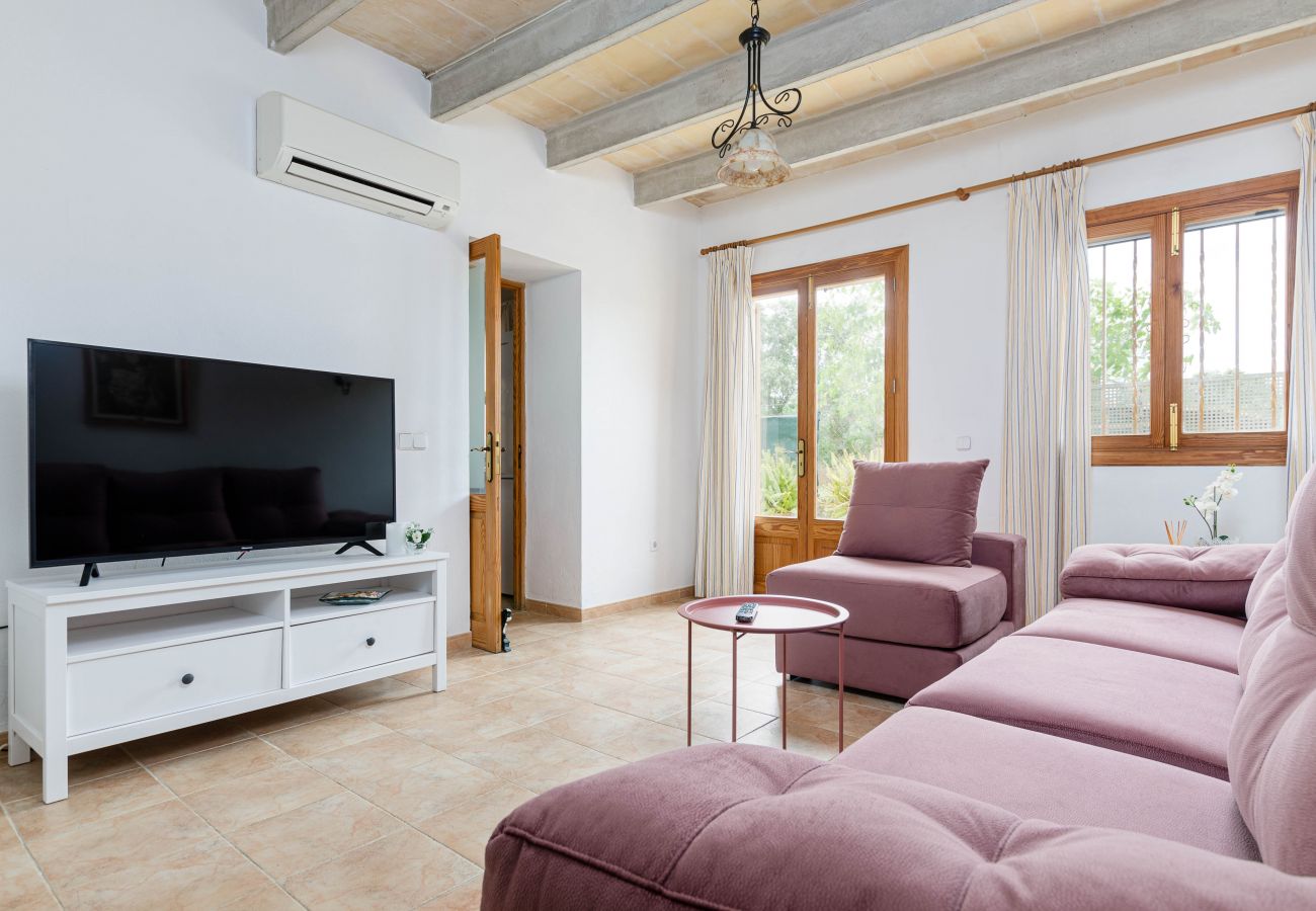 Villa in Buger - YourHouse Sa Sini, villa in a quiet area with private pool