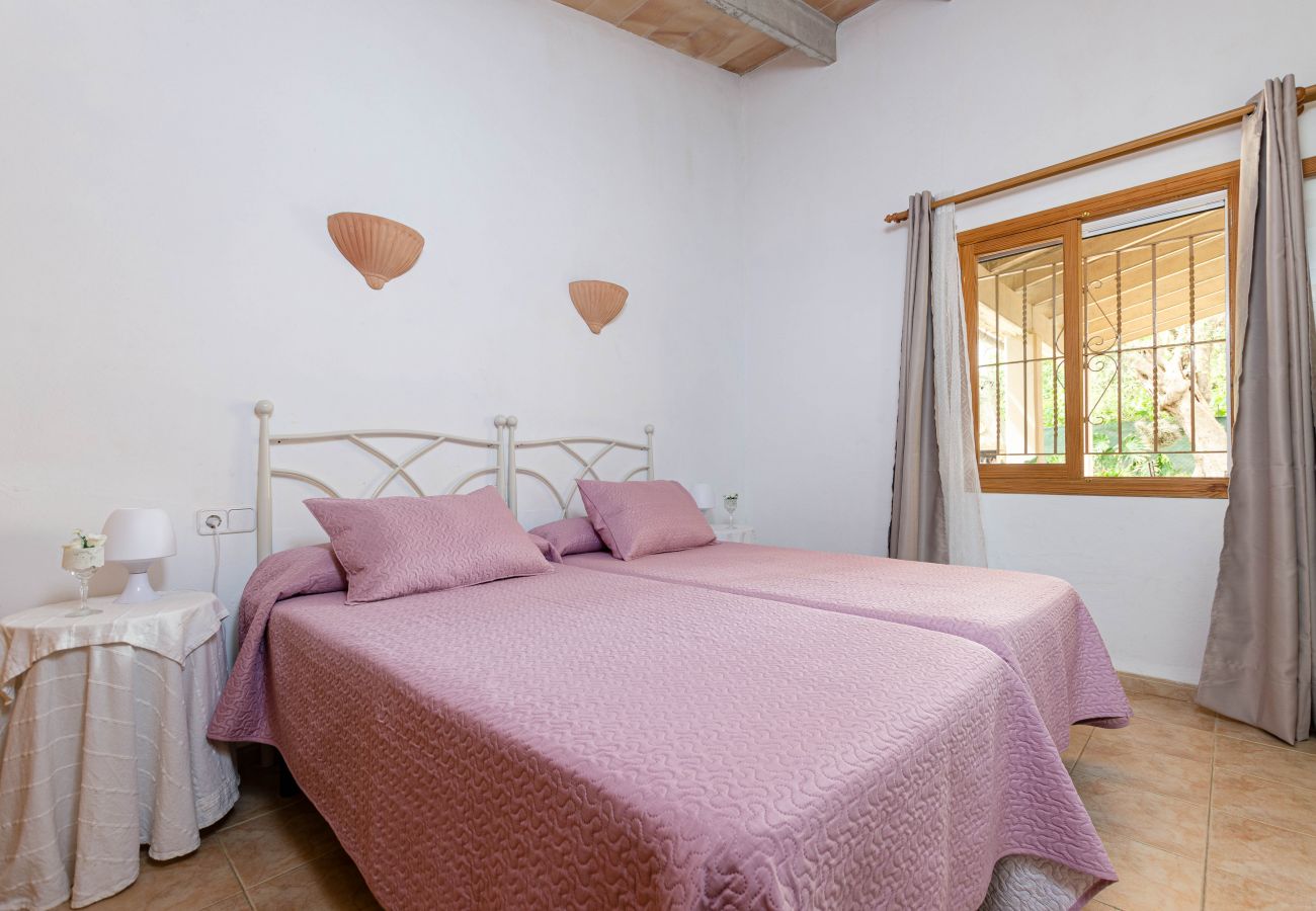 Villa in Buger - YourHouse Sa Sini, villa in a quiet area with private pool