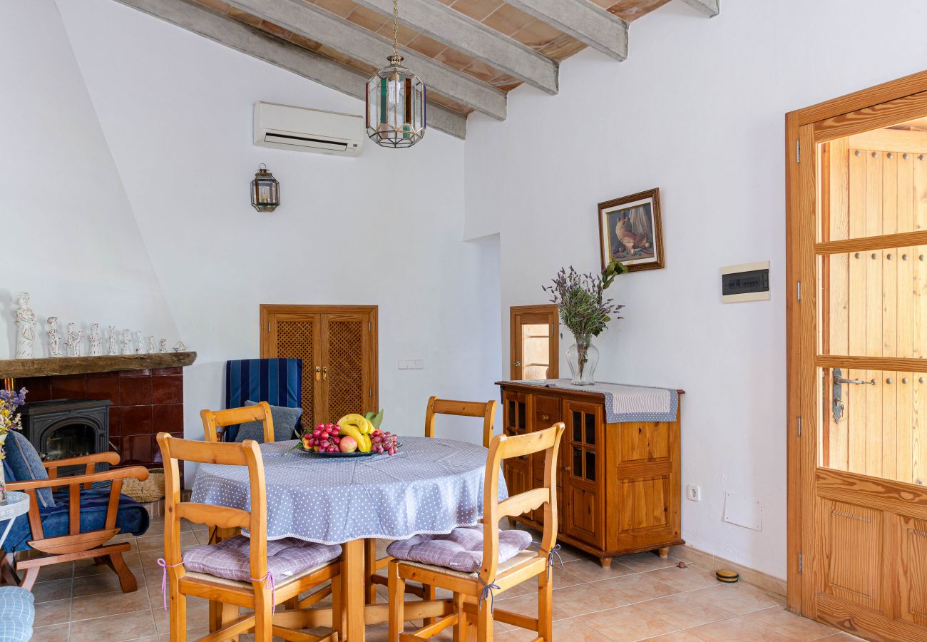 Villa in Buger - YourHouse Sa Sini, villa in a quiet area with private pool