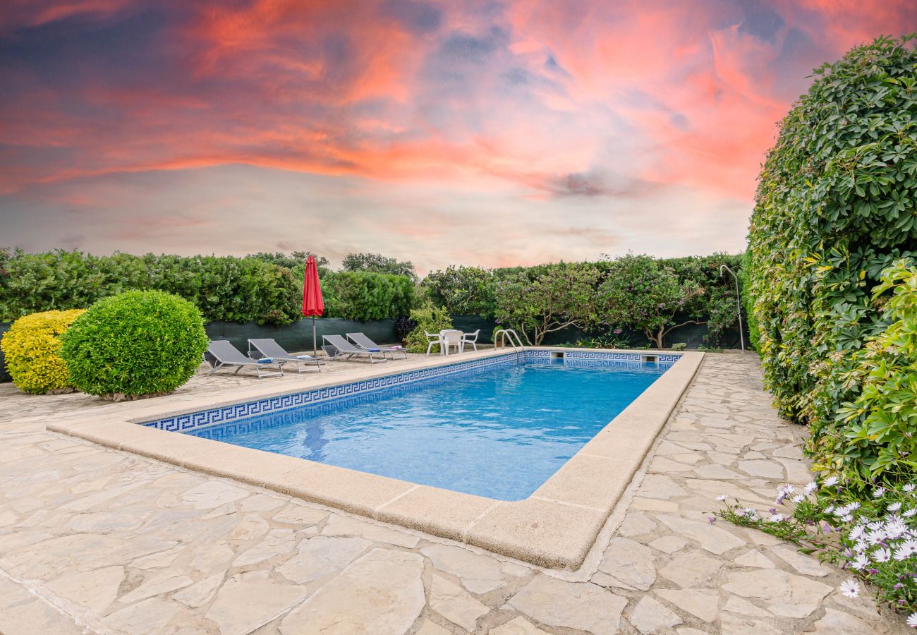 Villa in Buger - YourHouse Sa Sini, villa in a quiet area with private pool