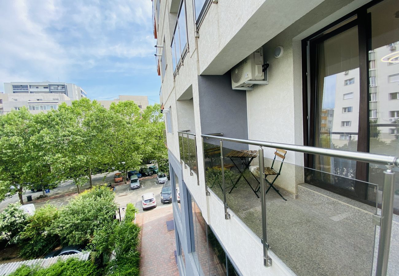 Studio in Bucharest - Charming Studio  with Balcony