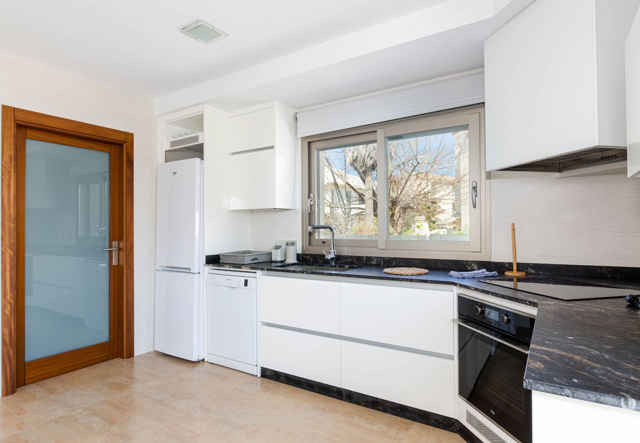 Townhouse in Can Picafort - YourHouse Juan, modern chalet in Majorca north 