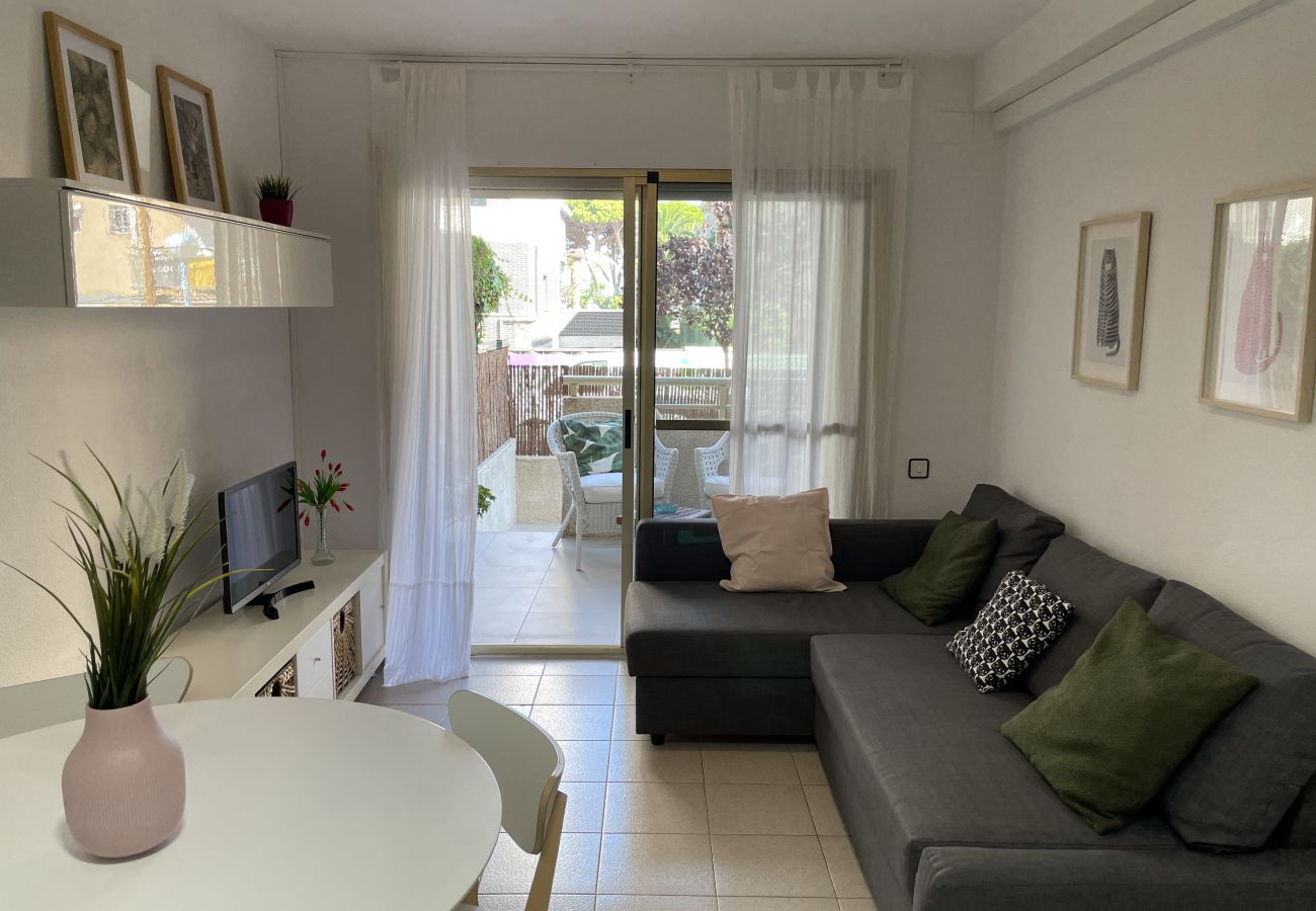 Apartment in La Pineda - LA PINEDA HOLIDAY APARTMENT