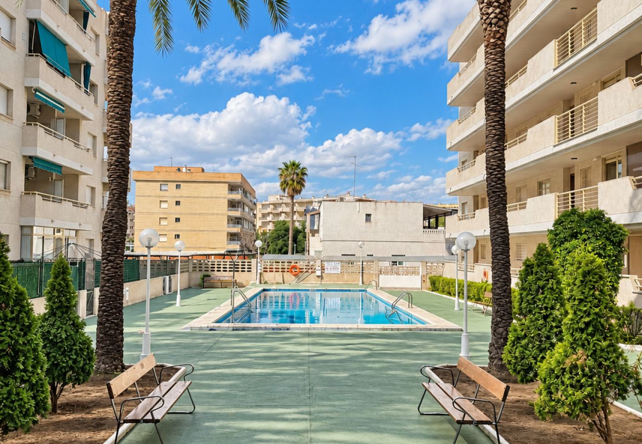 Apartment in La Pineda - LA PINEDA HOLIDAY APARTMENT by Priority Villas
