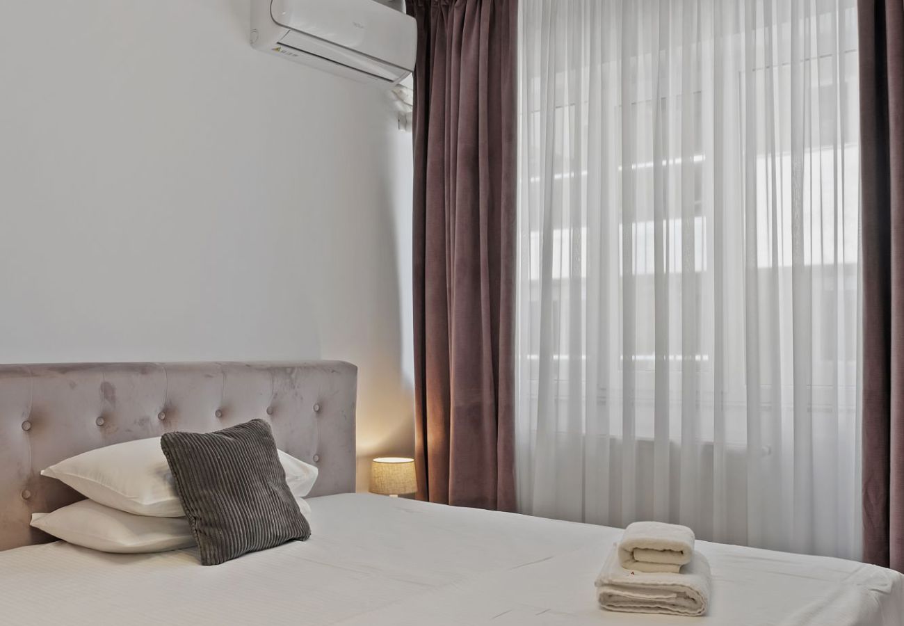 Apartment in Mamaia - The MoonLight Nest