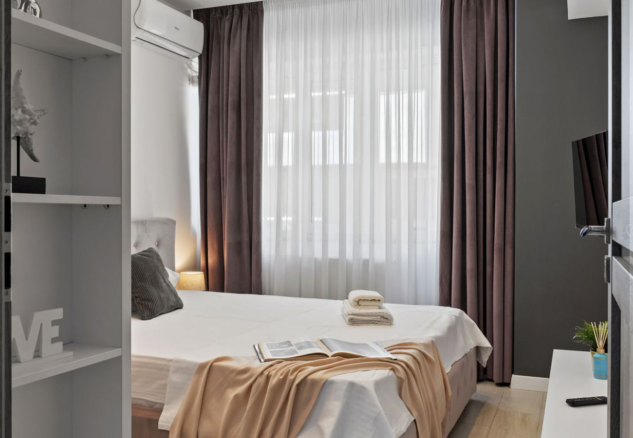 Apartment in Mamaia - The MoonLight Nest