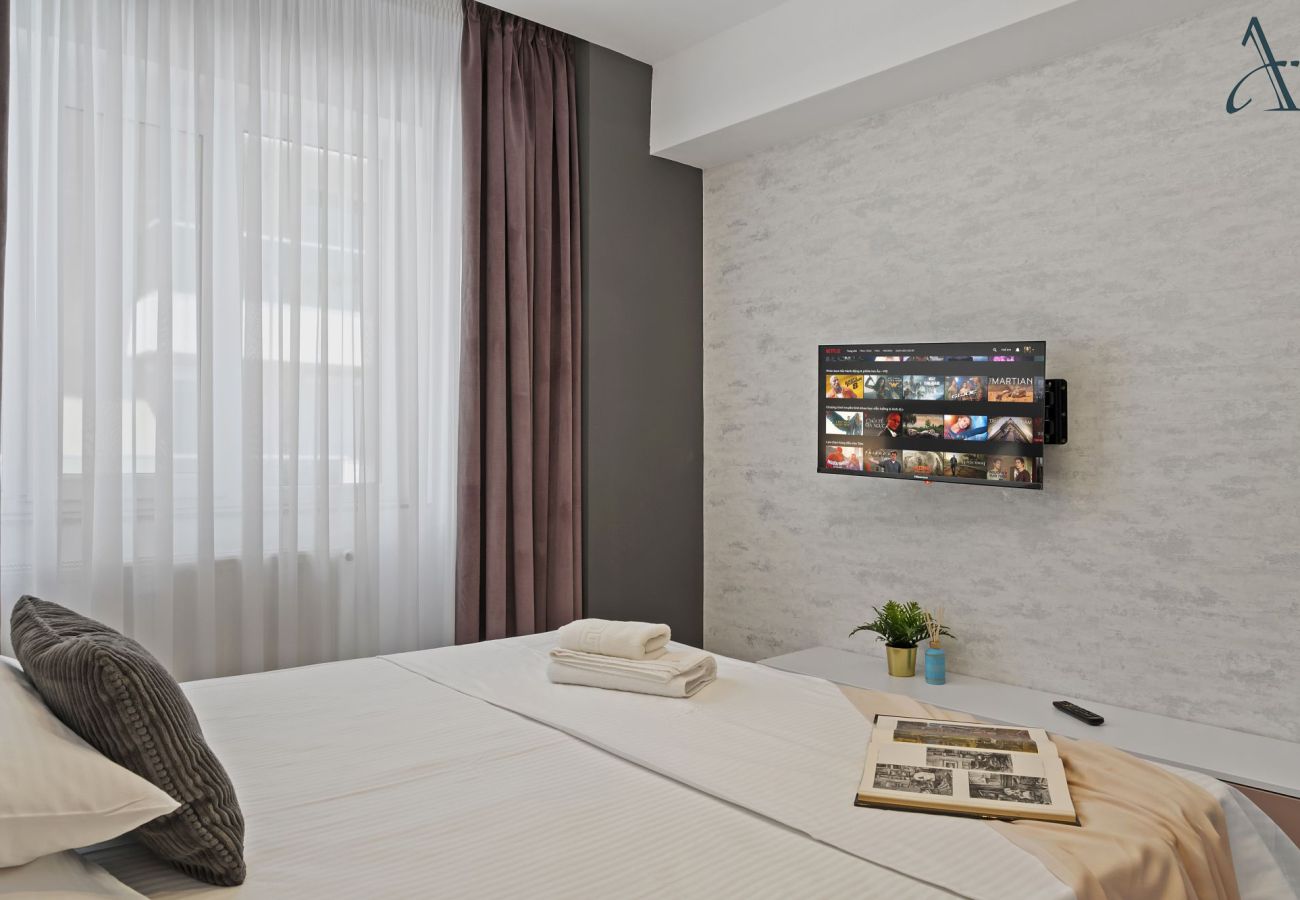 Apartment in Mamaia - The MoonLight Nest
