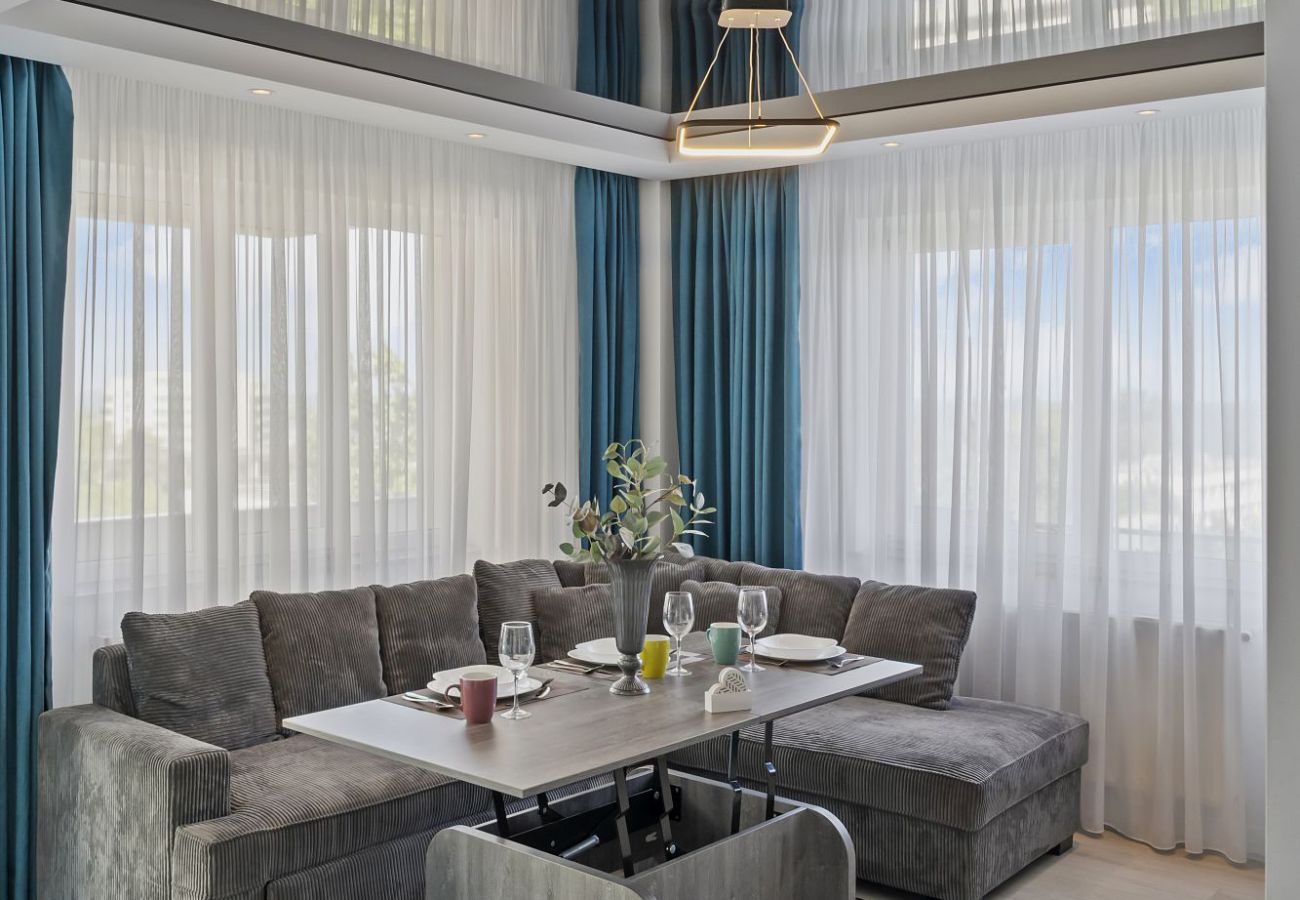 Apartment in Mamaia - The MoonLight Nest