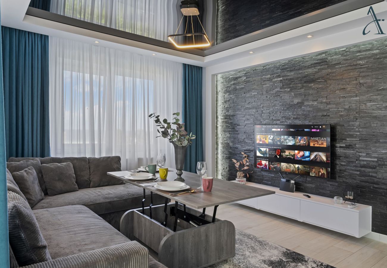 Apartment in Mamaia - The MoonLight Nest