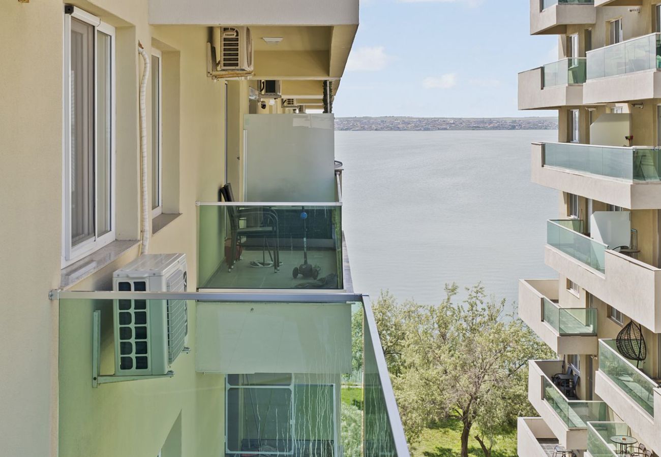 Apartment in Mamaia - The MoonLight Nest
