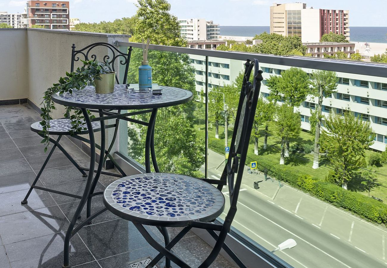 Apartment in Mamaia - The MoonLight Nest