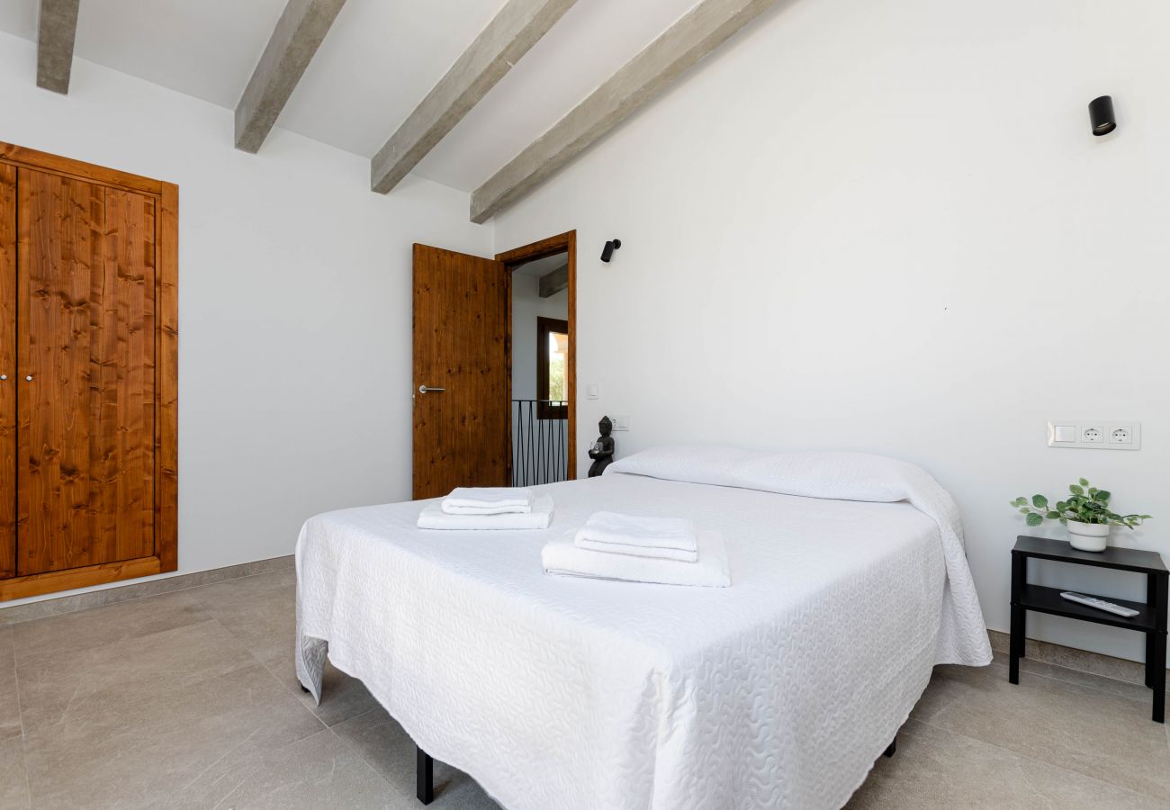 Villa in Muro - YourHouse Can Covetes, villa with private pool in Mallorca North