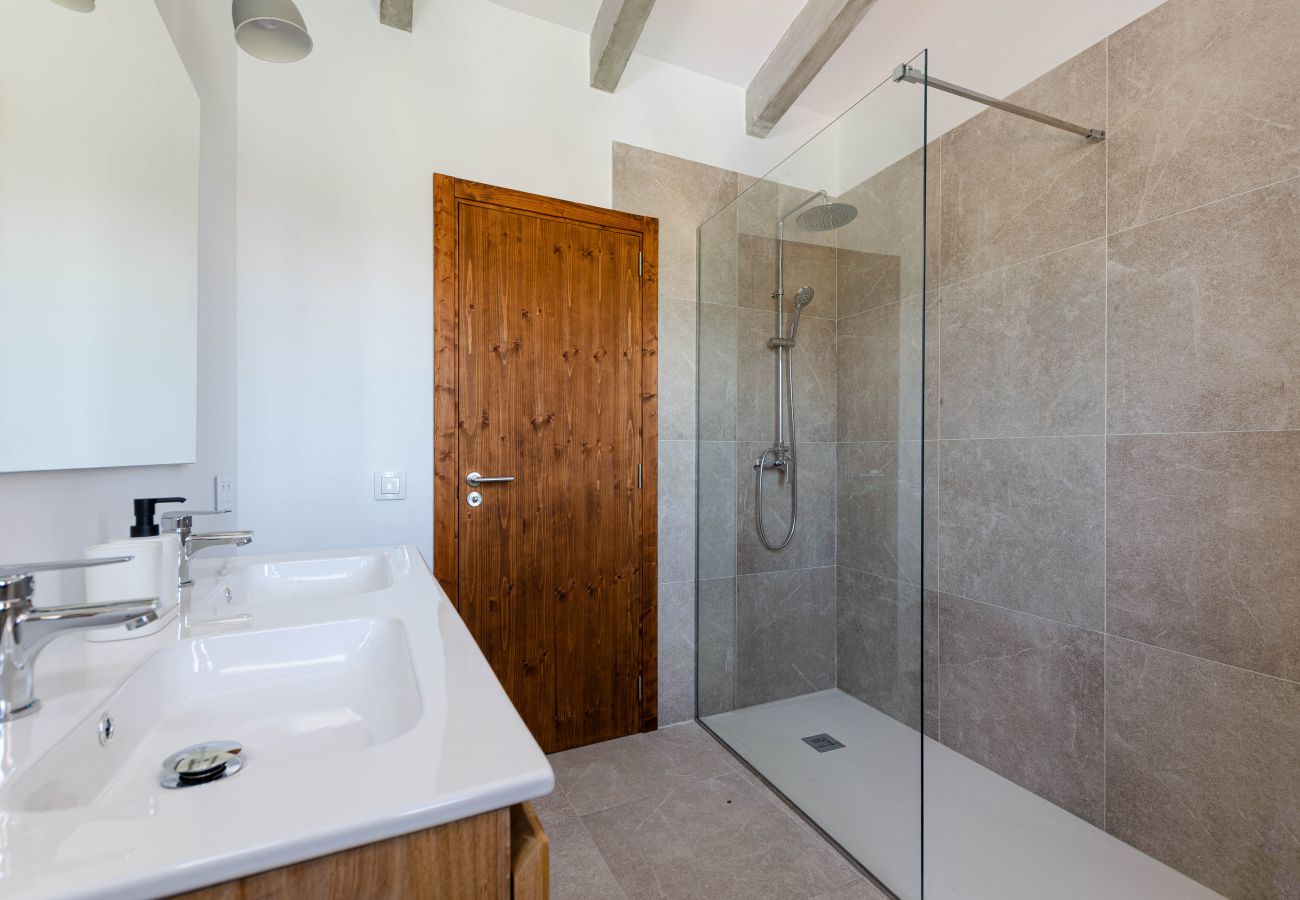 Villa in Muro - YourHouse Can Covetes, villa with private pool in Mallorca North