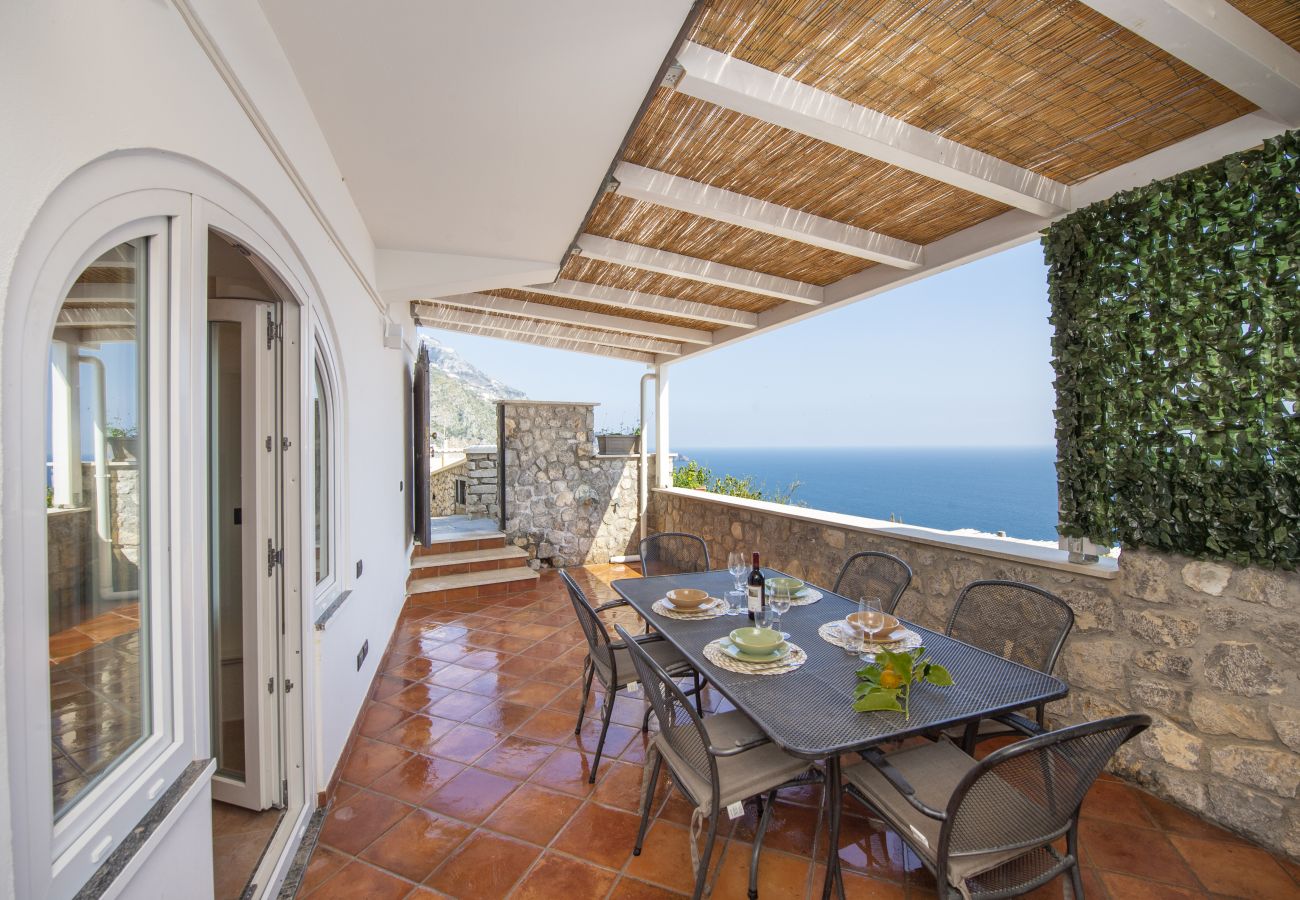 House in Praiano - Casa Il Riccio - House with garden and breathtaking view