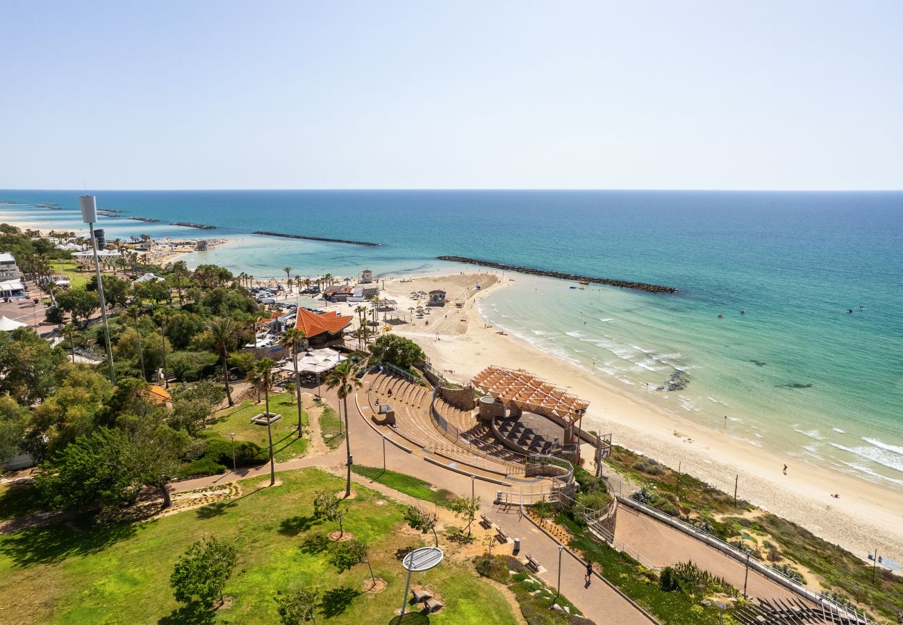 Apartment in Netanya - MIKLAT Elegant Apt with Balcony & Sea View by FeelHome