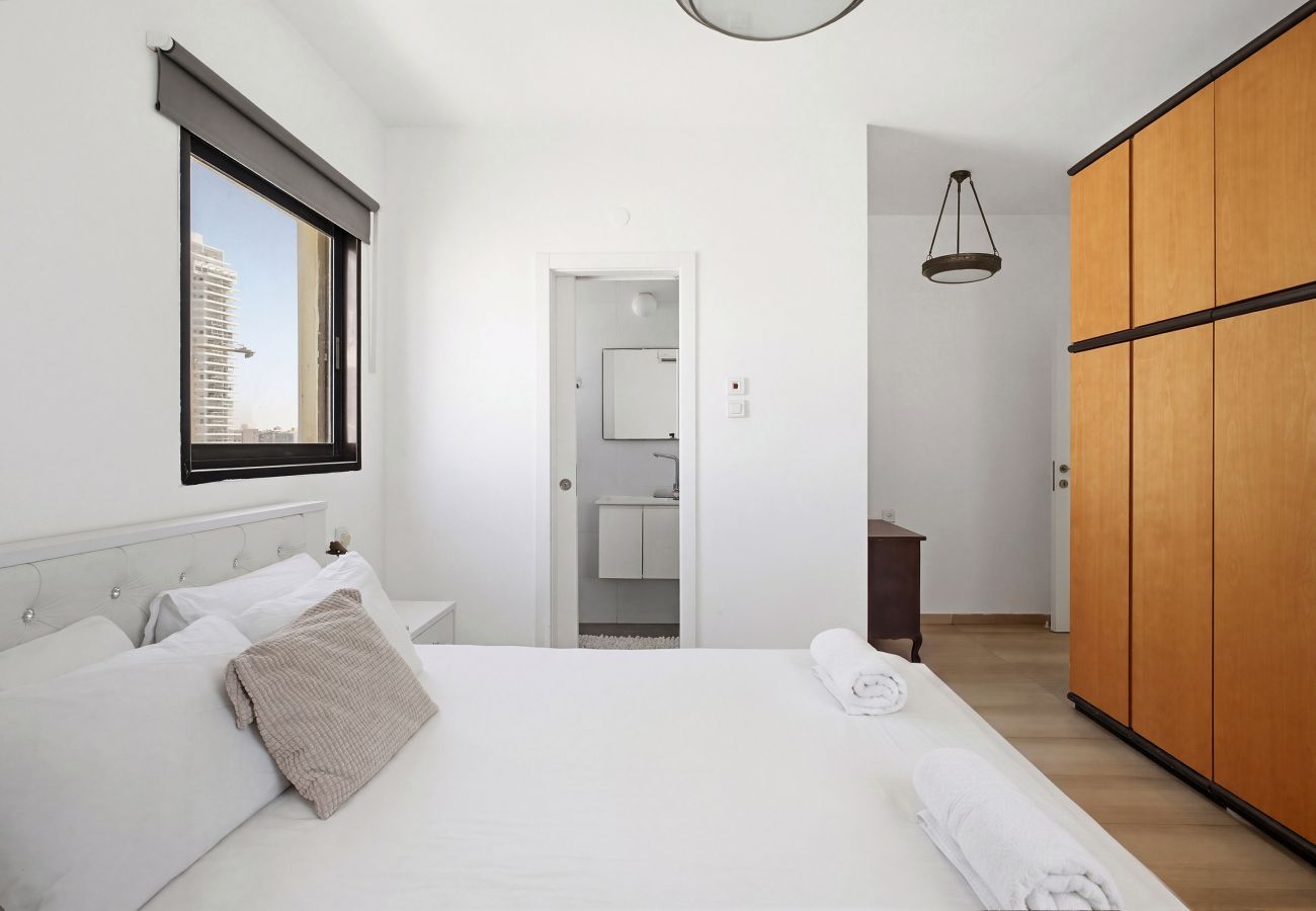 Apartment in Netanya - MIKLAT Elegant Apt with Balcony & Sea View by FeelHome