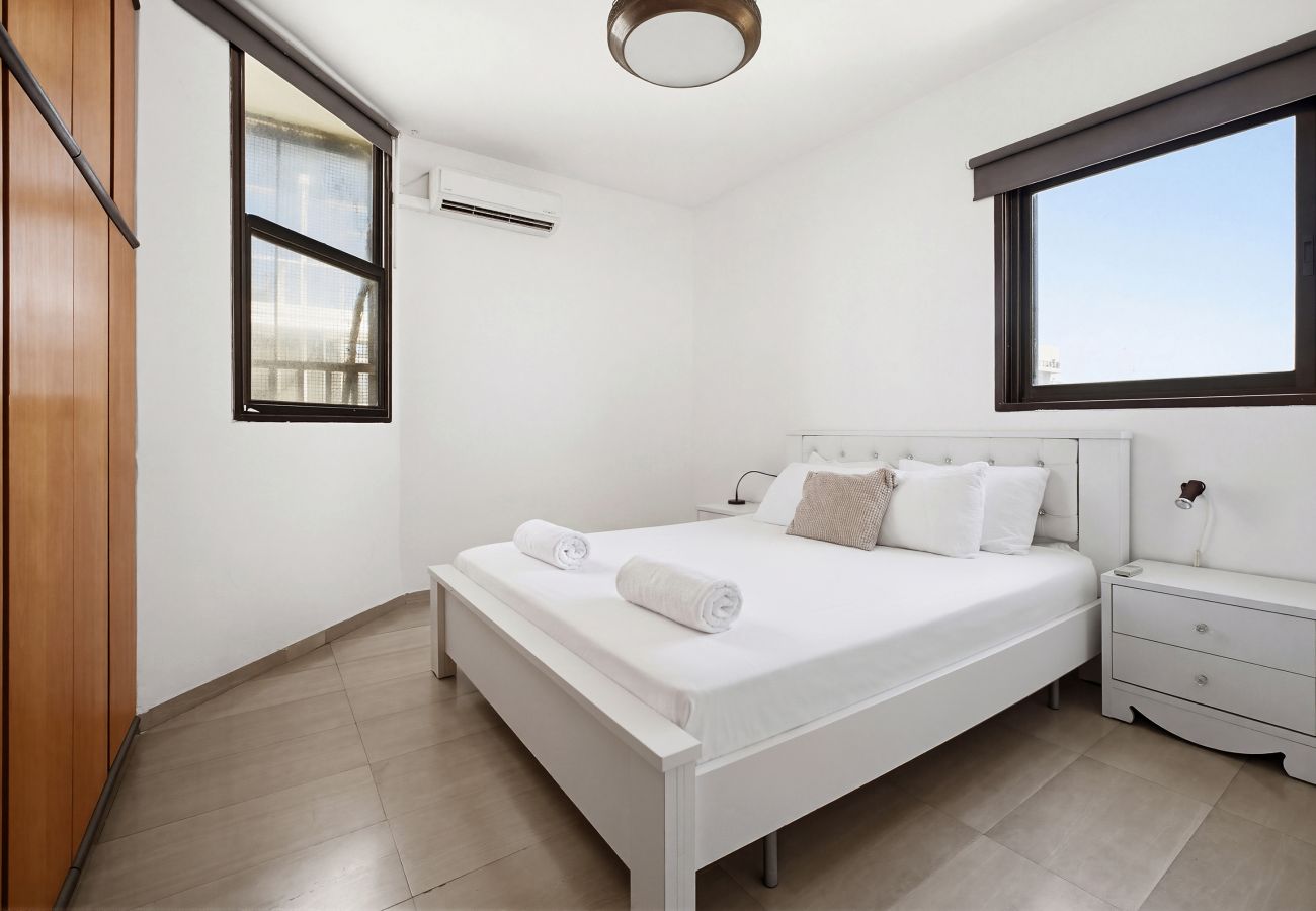 Apartment in Netanya - MIKLAT Elegant Apt with Balcony & Sea View by FeelHome