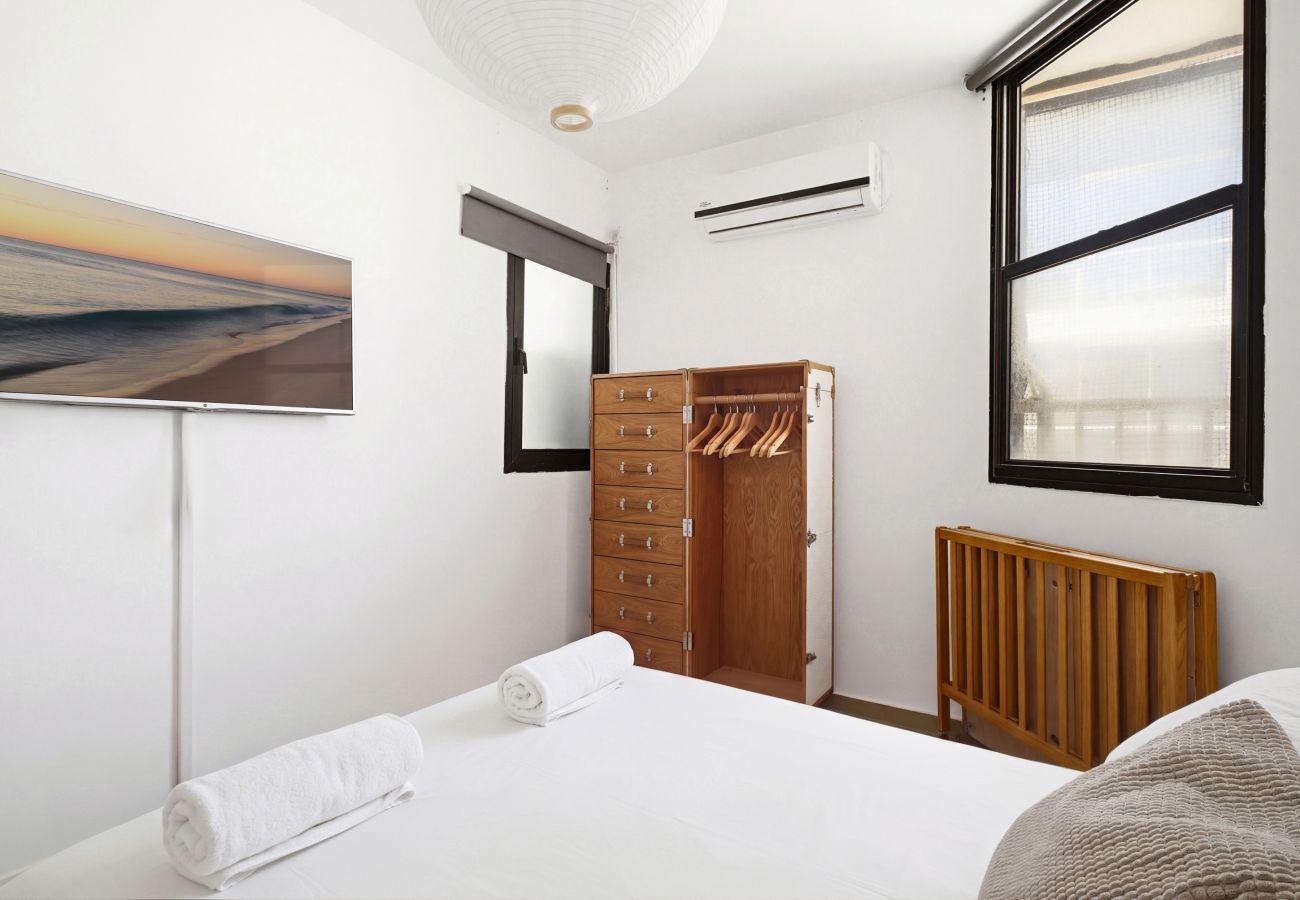 Apartment in Netanya - MIKLAT Elegant Apt with Balcony & Sea View by FeelHome