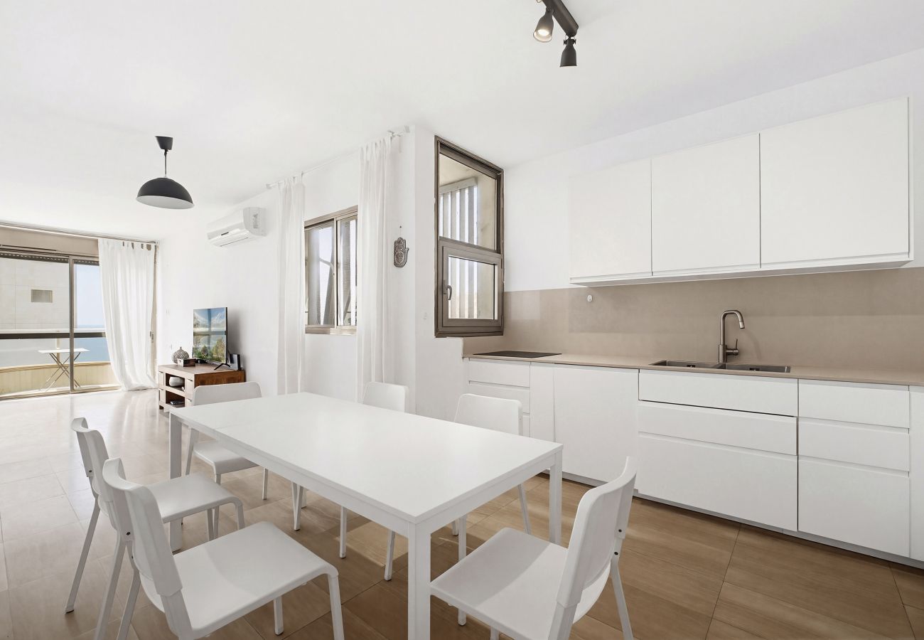 Apartment in Netanya - MIKLAT Elegant Apt with Balcony & Sea View by FeelHome