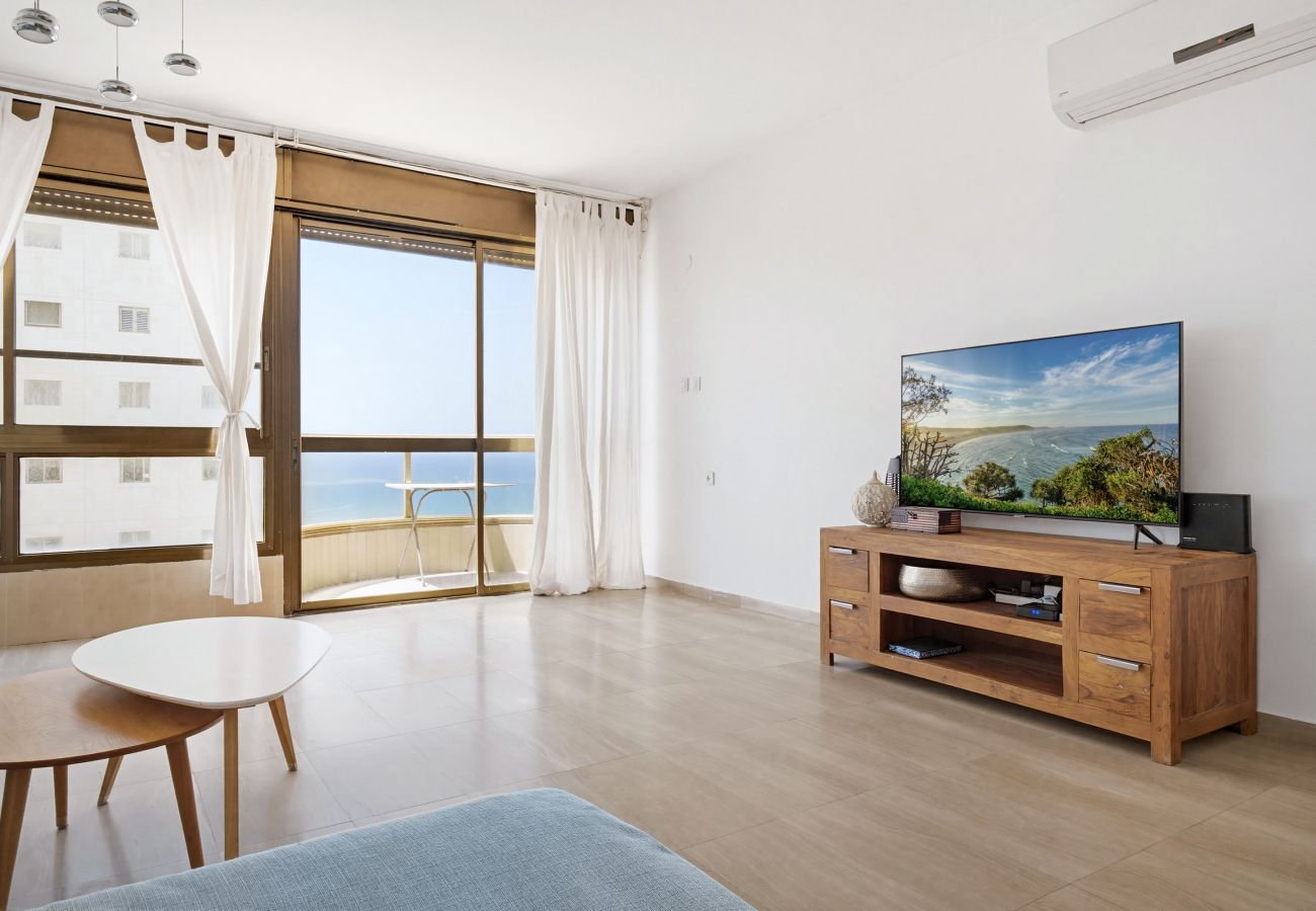 Apartment in Netanya - MIKLAT Elegant Apt with Balcony & Sea View by FeelHome