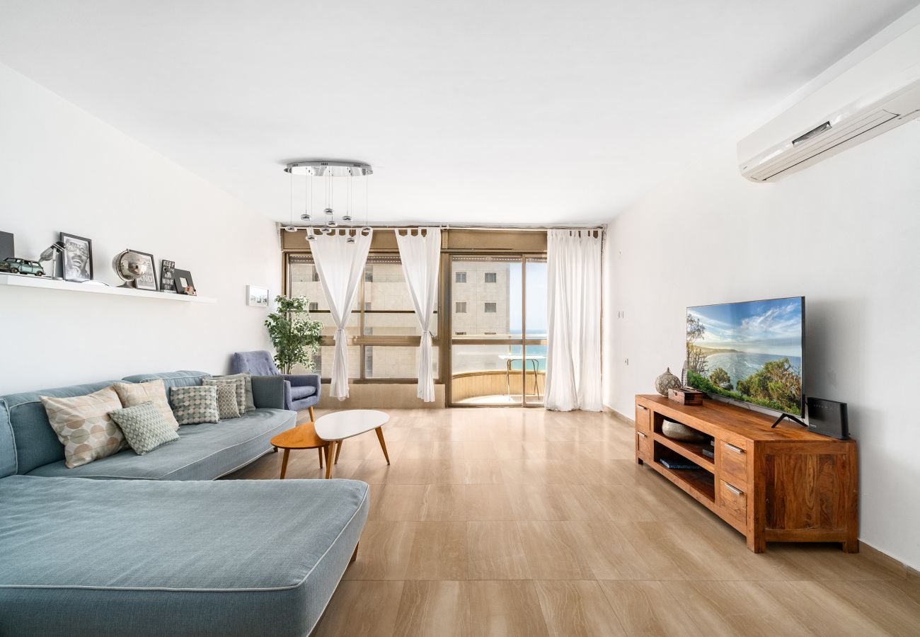 Apartment in Netanya - MIKLAT Elegant Apt with Balcony & Sea View by FeelHome