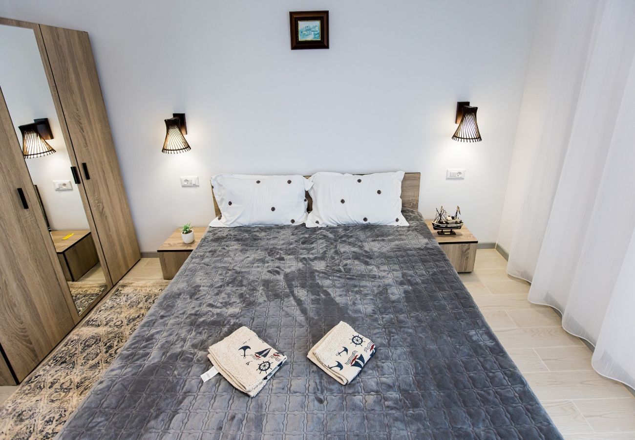 Apartment in Mamaia Nord - One Bedroom on the ground floor near the beach