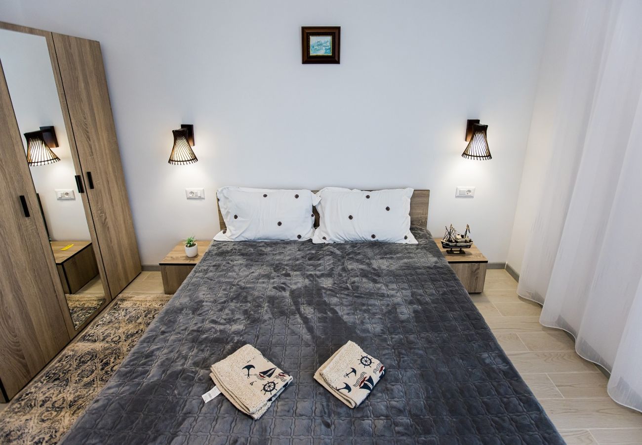 Apartment in Mamaia Nord - One Bedroom on the ground floor near the beach