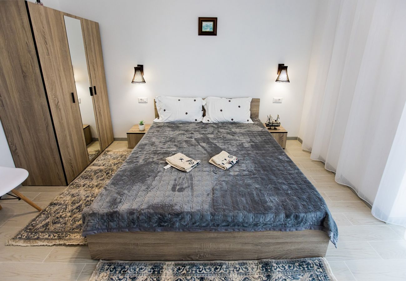 Apartment in Mamaia Nord - One Bedroom on the ground floor near the beach