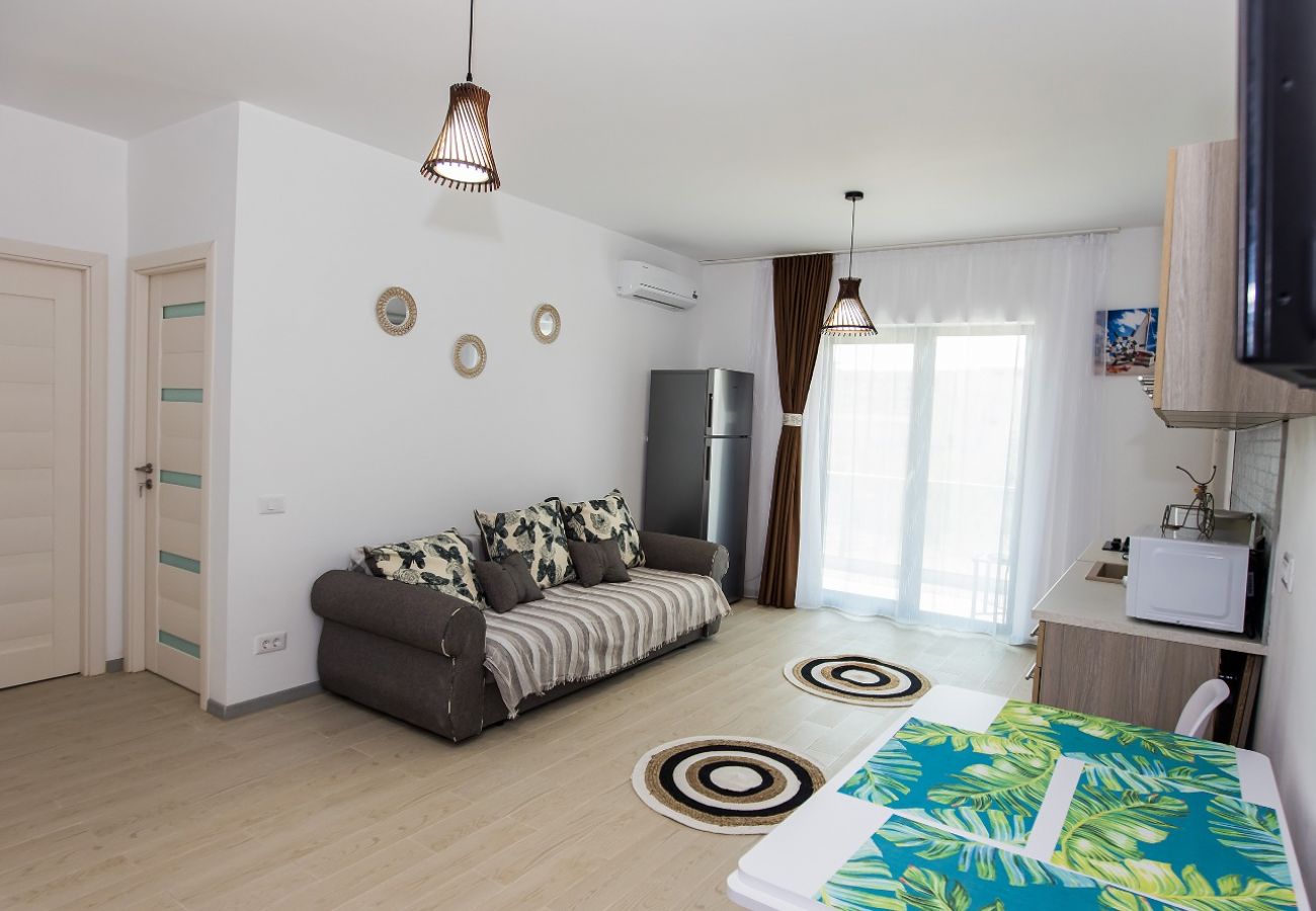 Apartment in Mamaia Nord - One Bedroom on the ground floor near the beach