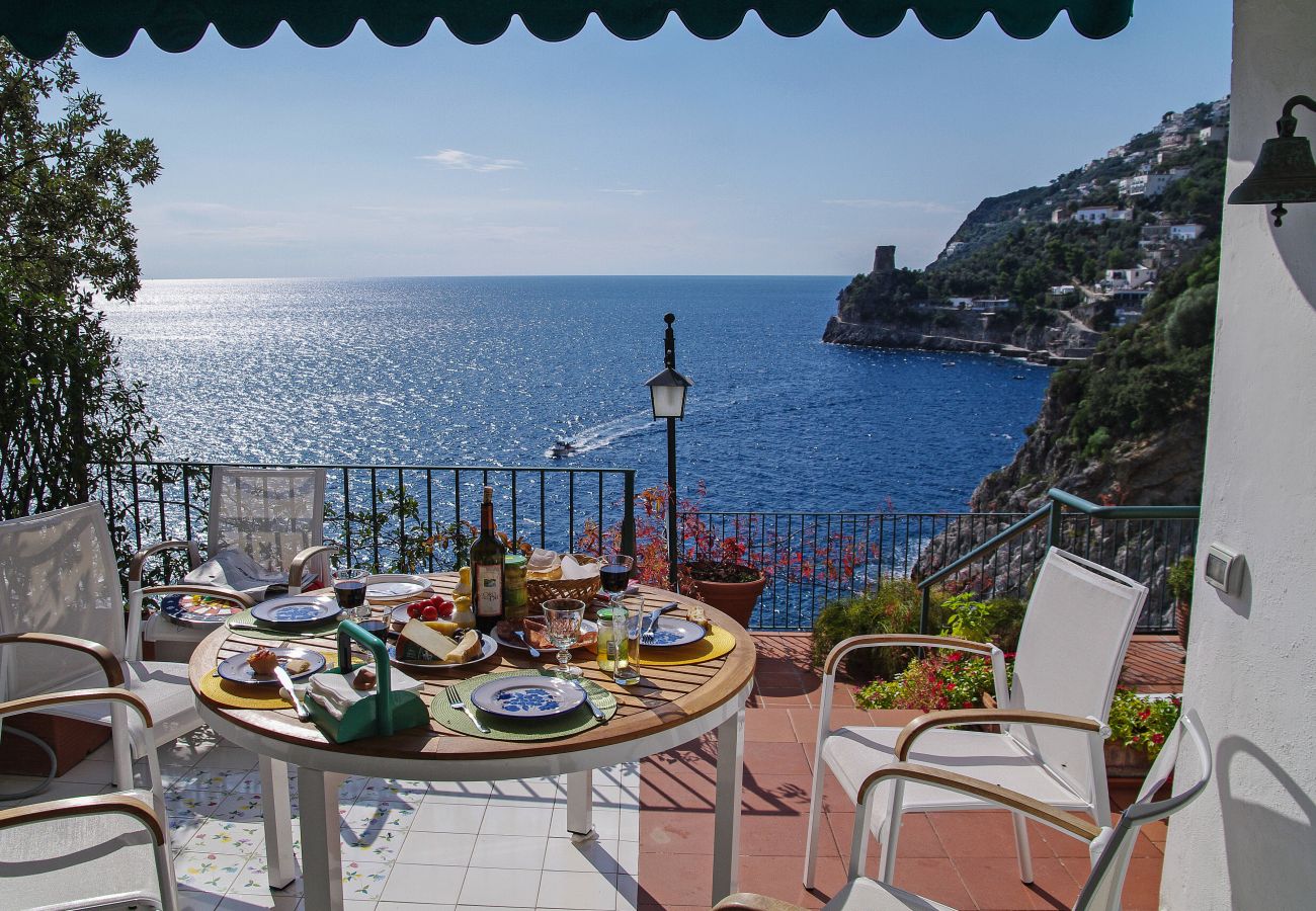 Villa in Furore - Villa Eden - Romantic villa with access to the sea, swimming pool and breathtaking view