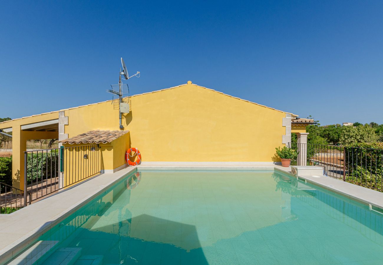 Villa in Buger - YourHouse Son Serra, villa with private pool in Buger, Majorca North