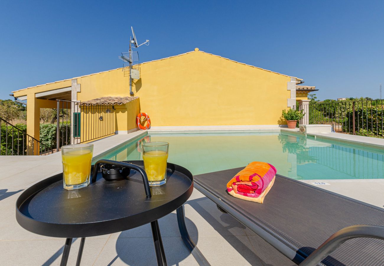 Villa in Buger - YourHouse Son Serra, villa with private pool in Buger, Majorca North
