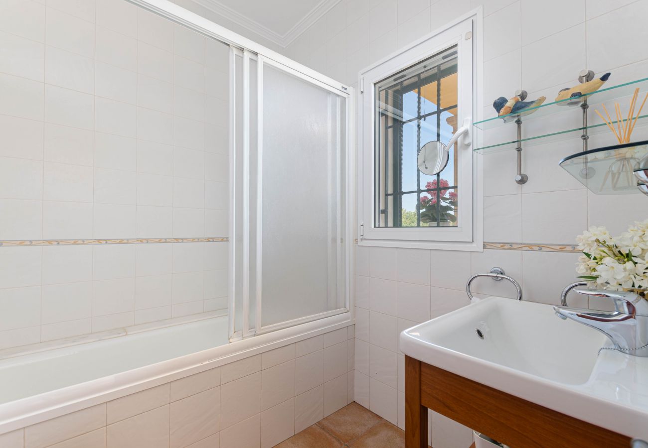 Villa in Buger - YourHouse Son Serra, villa with private pool in Buger, Majorca North