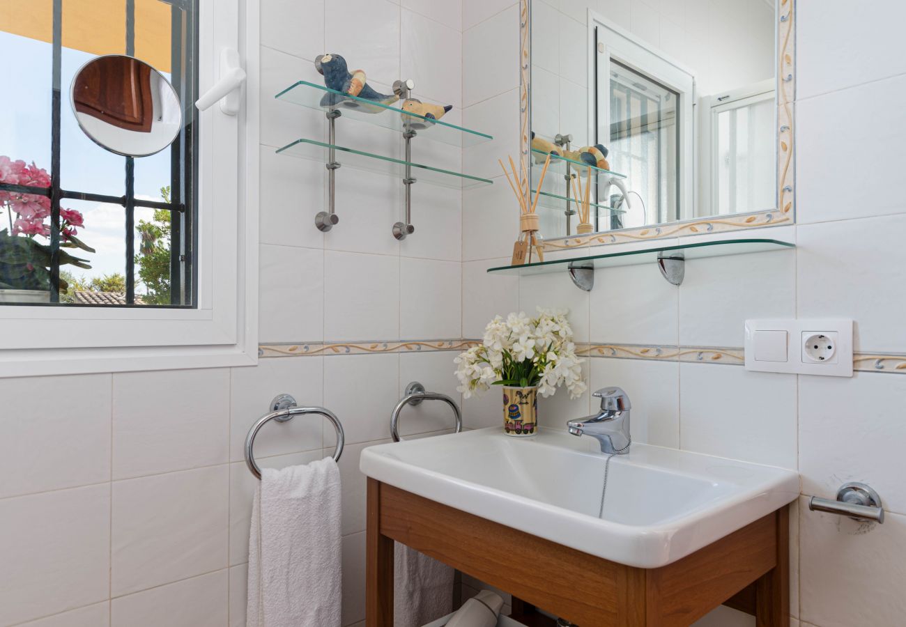 Villa in Buger - YourHouse Son Serra, villa with private pool in Buger, Majorca North